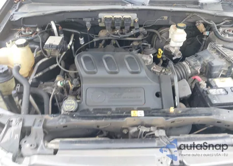 2005 Mazda Tribute S z USA, uszkodzony, nr VIN 4F2YZ04155KM18223